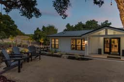 Garden House @ Oak and Vine Vineyard Estate - Image 2