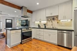 Templeton Creekside Cottage