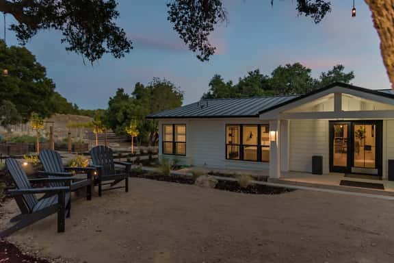 Garden House @ Oak and Vine Vineyard Estate - Image 1
