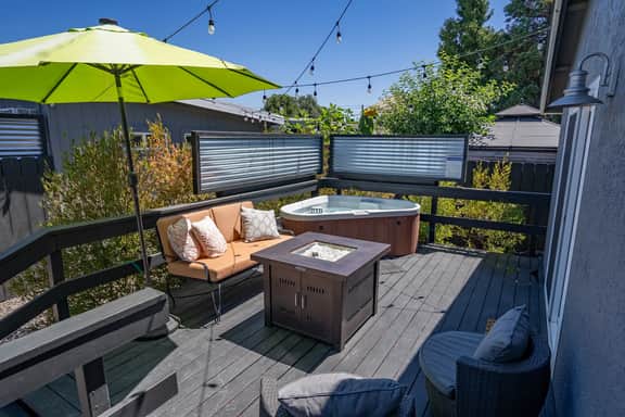 Forest & Vine + Cottage Sleeps 10