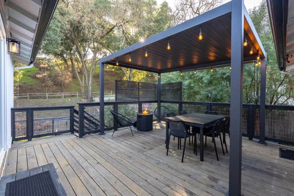 Templeton Creekside Cottage - Image 2