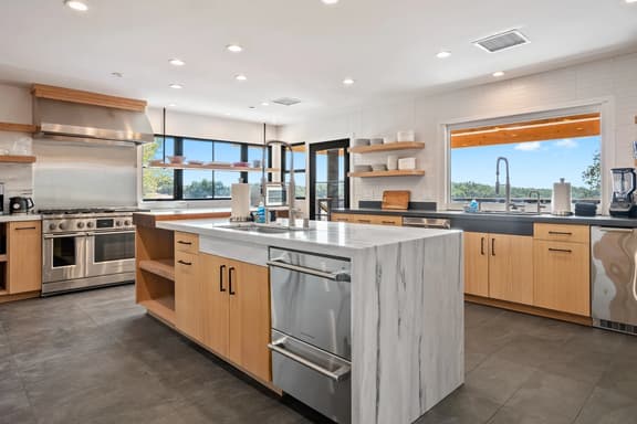 Vineyard House @ Oak and Vine Vineyard Estate - Image 1