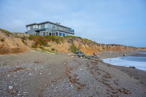 Star of the Sea – Oceanfront Bliss in San Simeon