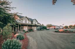 The Hive House at Castoro Cellars - Image 4